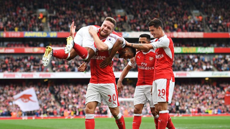 Shkodran Mustafi lifts Theo Walcott, Arsenal v Swansea, Premier League, 15 October 2016