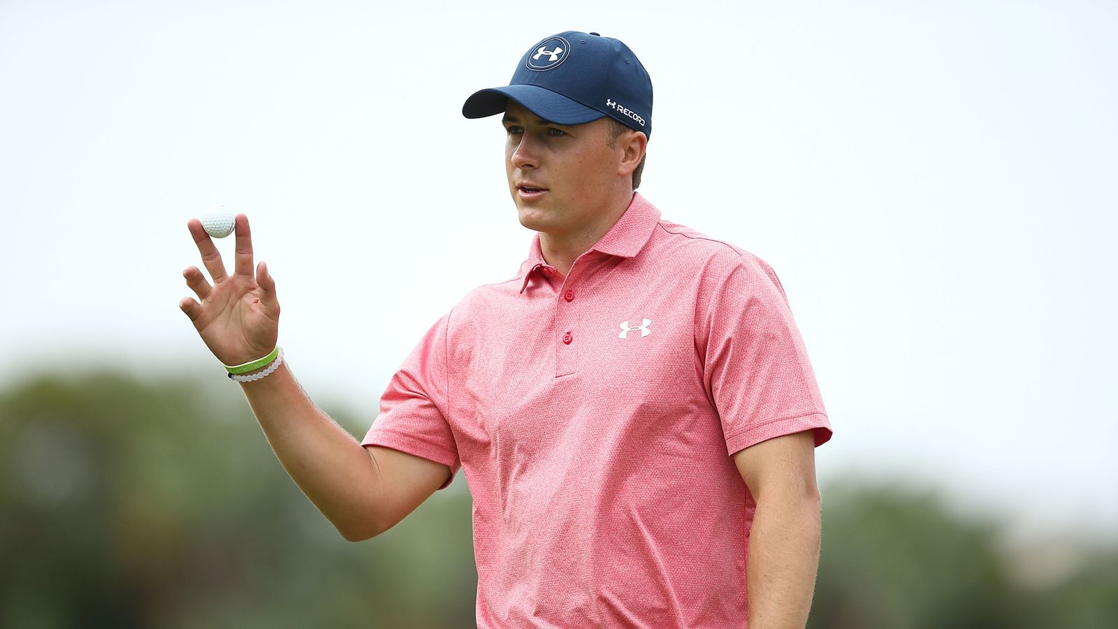 Jordan Spieth chips in twice during his opening 68 at the Hero World