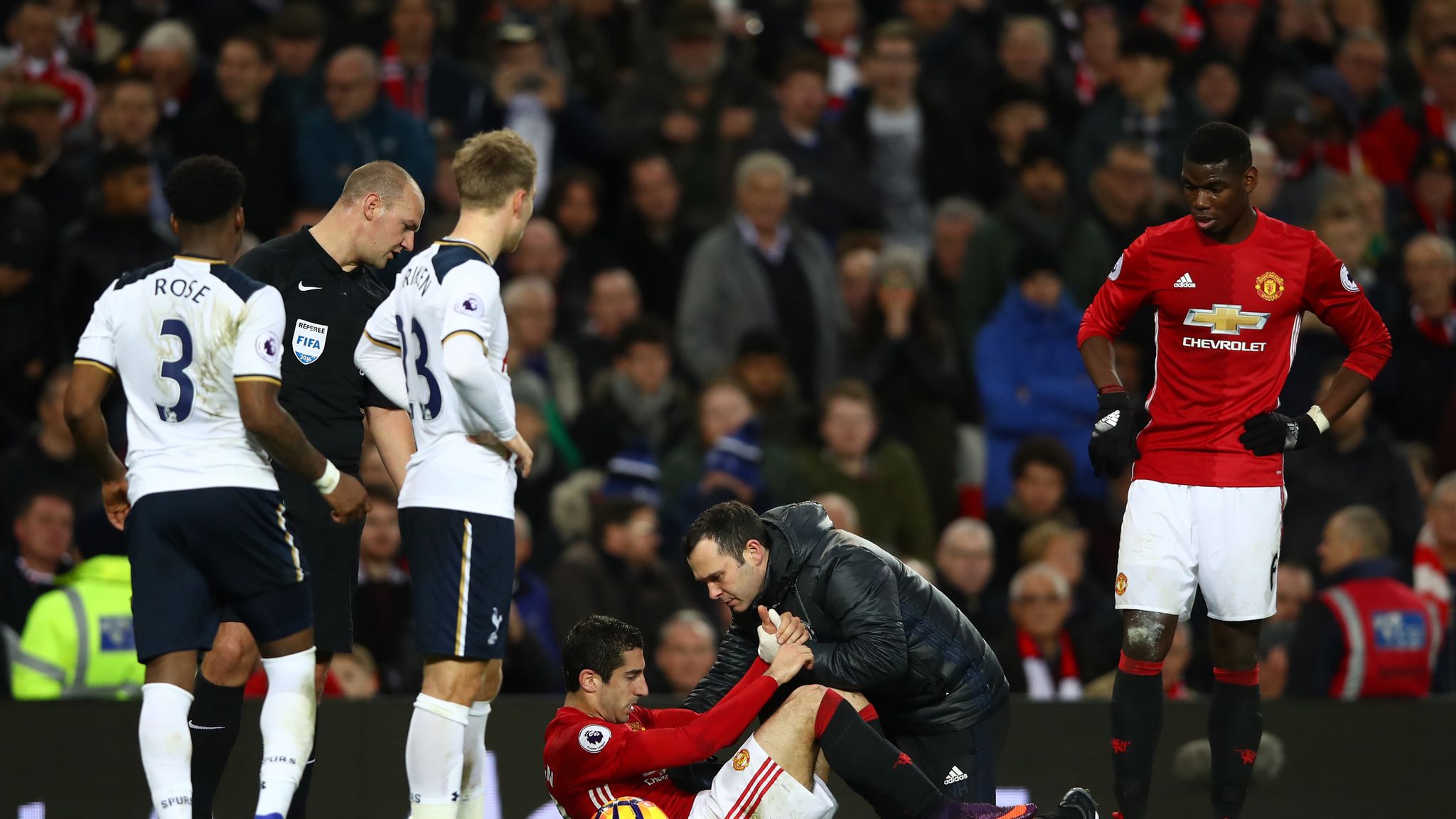Mkhitaryan scores, gets hurt as Man United beats Spurs 1-0