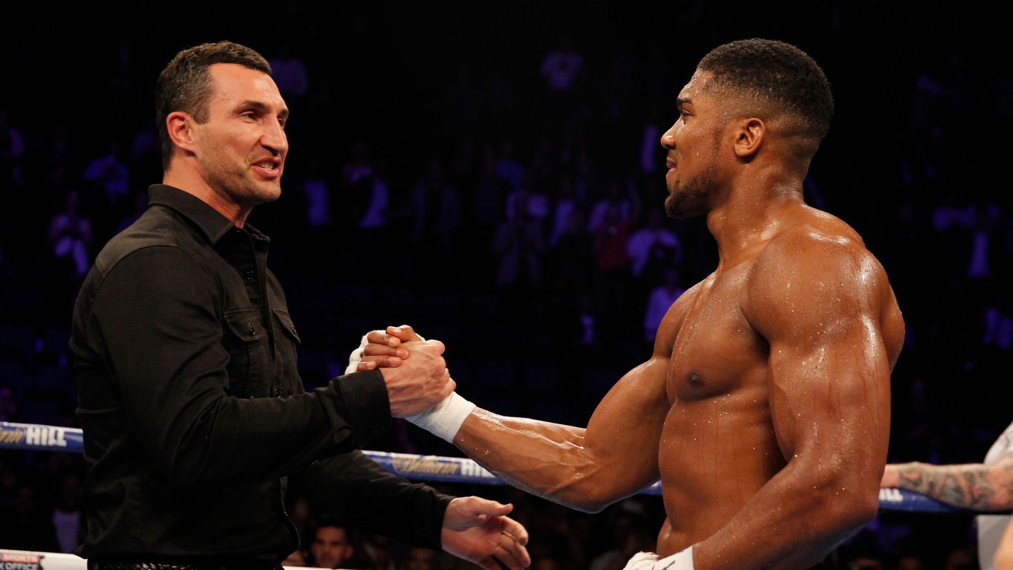 Anthony Joshua Drew A Large Crowd Of Heavyweight Rivals To Saturday's ...