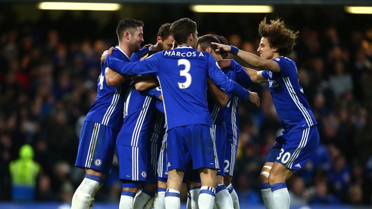 LONDON, ENGLAND - DECEMBER 26:  Eden Hazard of Chelsea celebrates with team mates after scoring his sides second goal during the Premier League match betwe