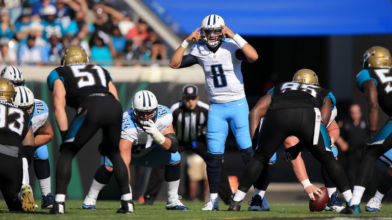 JACKSONVILLE, FL - DECEMBER 24: Marcus Mariota #8 of the Tennessee Titans gestures during the first half of the game against the Jacksonville Jaguars at Ev