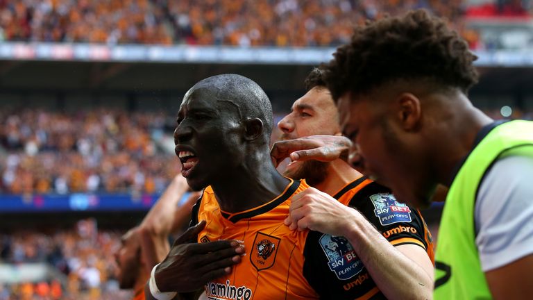 Mohamed Diame celebrates the goal that sent Hull back up to the Premier League at the first time of asking