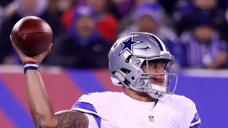 EAST RUTHERFORD, NJ - DECEMBER 11:  Dak Prescott #4 of the Dallas Cowboys throws the ball against the New York Giants during the first quarter of the game 