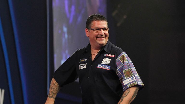 Gary Anderson beat Mark Frost on opening night (Picture: Lawrence Lustig)