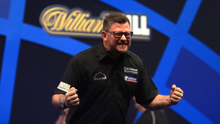 James Wade celebrates his victory over Ronny Huybrechts