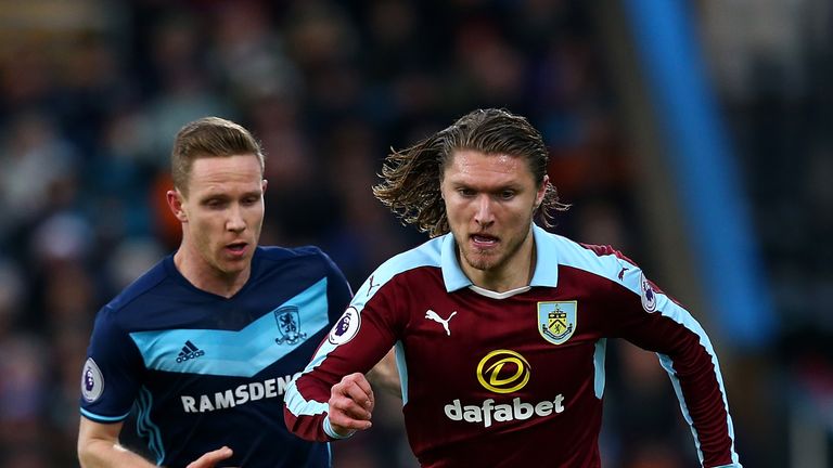 BURNLEY, ENGLAND - DECEMBER 26:  Jeff Hendrick of Burnley holds off pressure from Adam Forshaw of Middlesbrough during the Premier League match between Bur