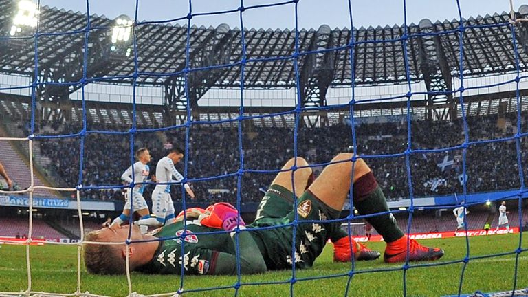 NAPLES, ITALY - DECEMBER 18:  Torinos player Joe Hart stands disappointed during the Serie A match between SSC Napoli and FC Torino at Stadio San Paolo on 