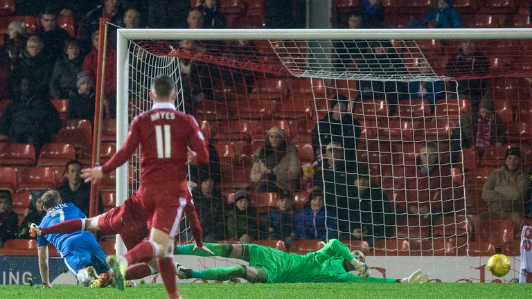 Kilmarnock's Rory McKenzie scores