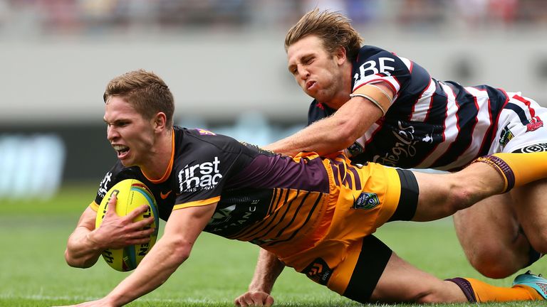 Matt Parcell of the Broncos scores a try during the match between the Sydney Roosters and the Brisbane Broncos in the 