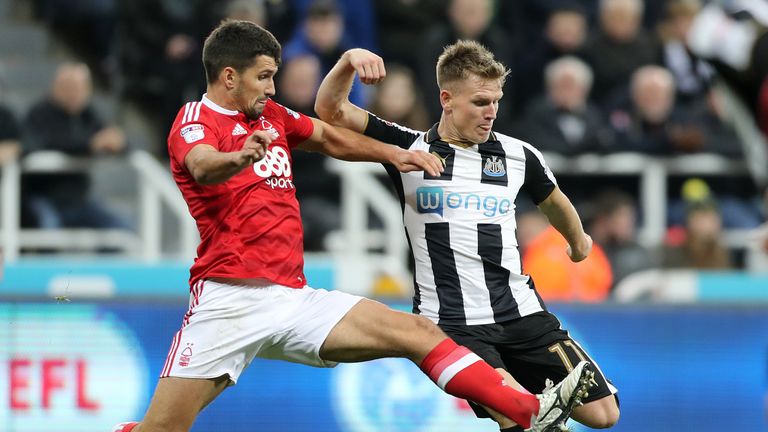 Newcastle United's Matt Ritchie (right) during the Sky Bet Championship match at St James' Park, Newcastle.