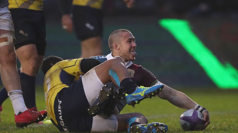 LONDON, ENGLAND - DECEMBER 17:  Mike Brown of Quins scores their fifth try during the European Rugby Challenge Cup Pool 5 match between Harlequins and Timi