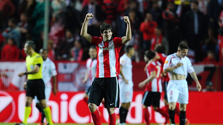 Mikel San Jose of Athletic Bilbao celebrates