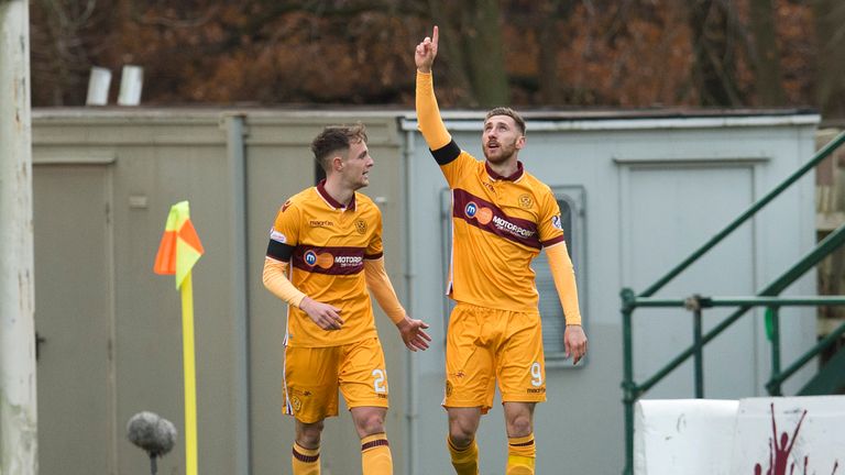 03/11/16 LADBROKES PREMIERSHIP  .  MOTHERWELL v CELTIC  .  FIR PARK - MOTHERWELL  .  Motherwell's Louis Moult (right) celebrates his goal