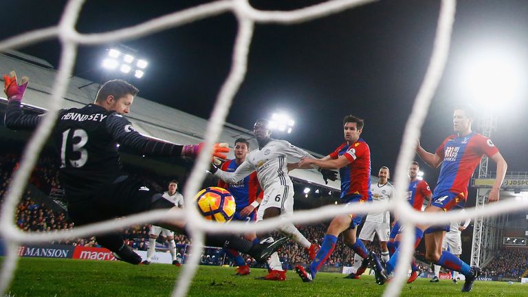 Paul Pogba gives Man United the lead