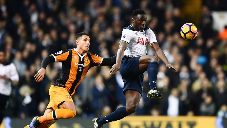Victor Wanyama and Jake Livermore compete for possession of the ball