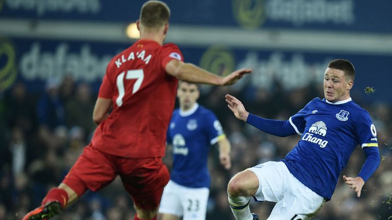 James McCarthy challenges Ragnar Klavan during Everton v Liverpool in the Premier League