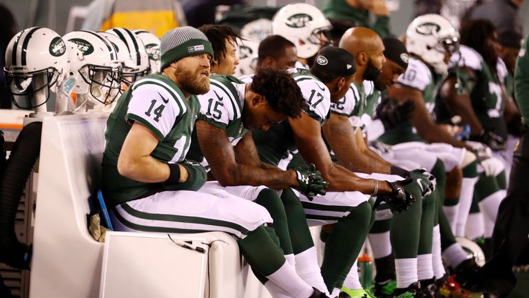 EAST RUTHERFORD, NJ - DECEMBER 05:  Ryan Fitzpatrick #14 of the New York Jets reacts on the bench in the fourth quarter against the Indianapolis Colts duri