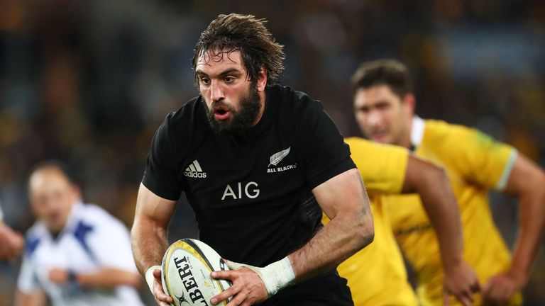 SYDNEY, AUSTRALIA - AUGUST 20:  Sam Whitelock of the All Blacks runs the ball during the Bledisloe Cup Rugby Championship match between the Australian Wall