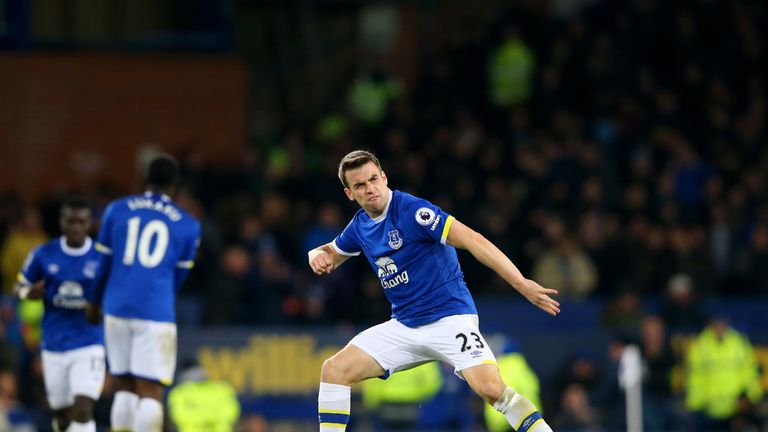 LIVERPOOL, ENGLAND - NOVEMBER 19:  Seamus Coleman of Everton celebrates scoring his sides first goal during the Premier League match between Everton and Sw