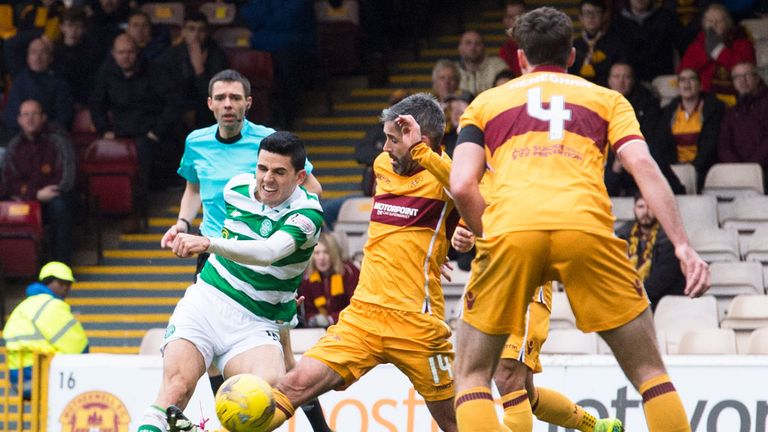 Tom Rogic scores the decisive stoppage-time goal in Celtic's 4-3 win at Motherwell