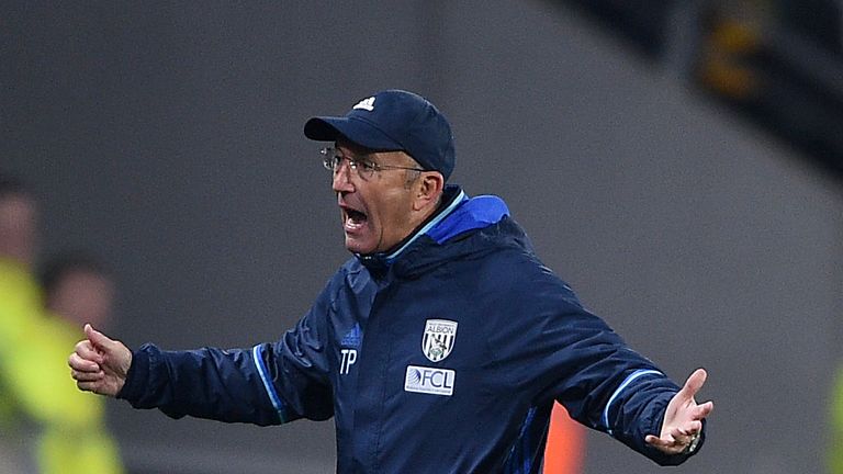 West Bromwich Albion manager Tony Pulis gestures on the touchline during the Premier League match at the KCOM Stadium, Hull.