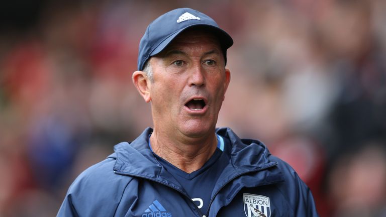 BOURNEMOUTH, ENGLAND - SEPTEMBER 10: Tony Pulis, Manager of West Bromwich Albion reacts during the Premier League match between AFC Bournemouth and West Br