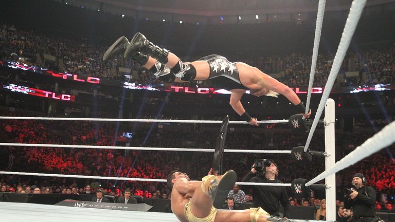 WWE TLC 2015 - Alberto Del Rio v Jack Swagger