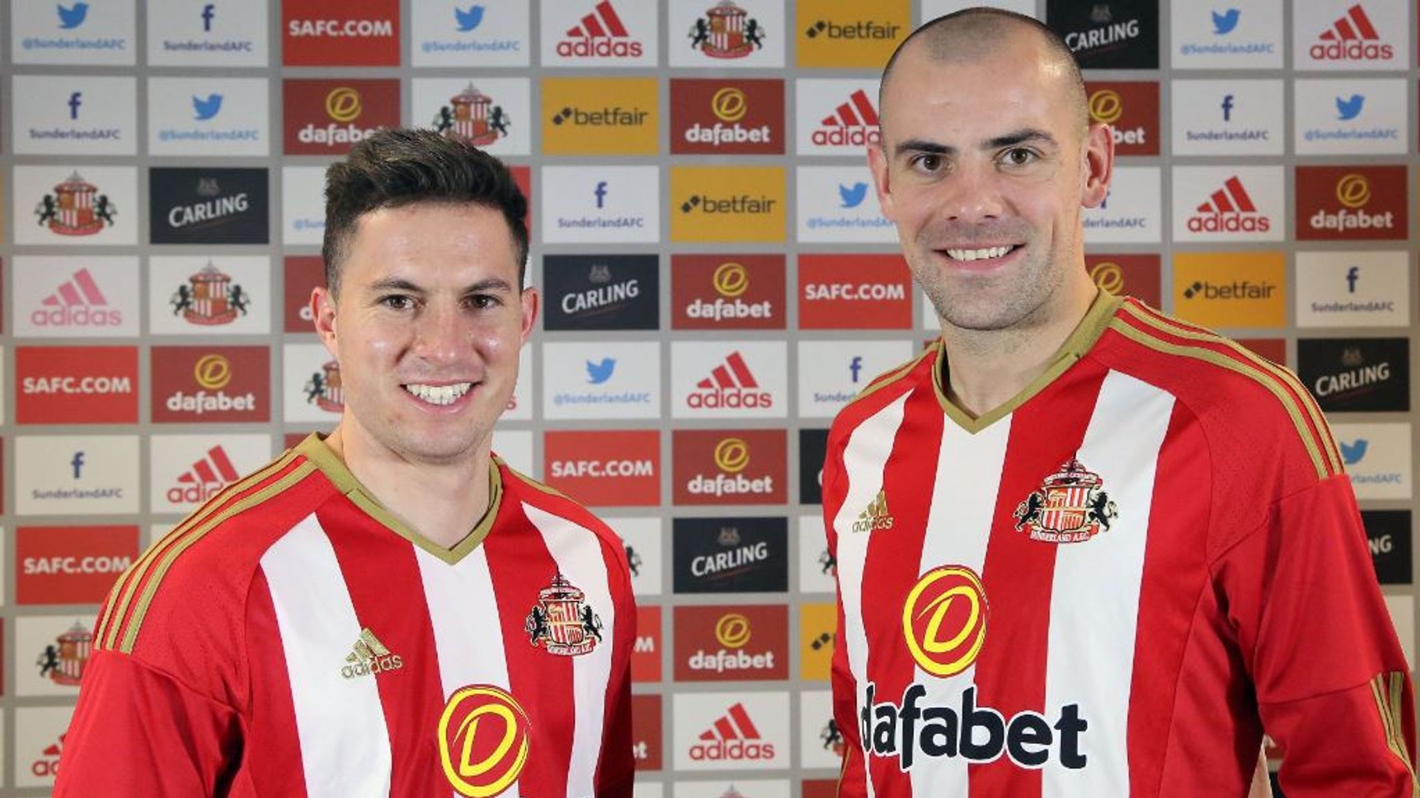 sunderland sign bryan oviedo and darron gibson from everton football news sky sports sunderland sign bryan oviedo and darron gibson from everton football news sky sports