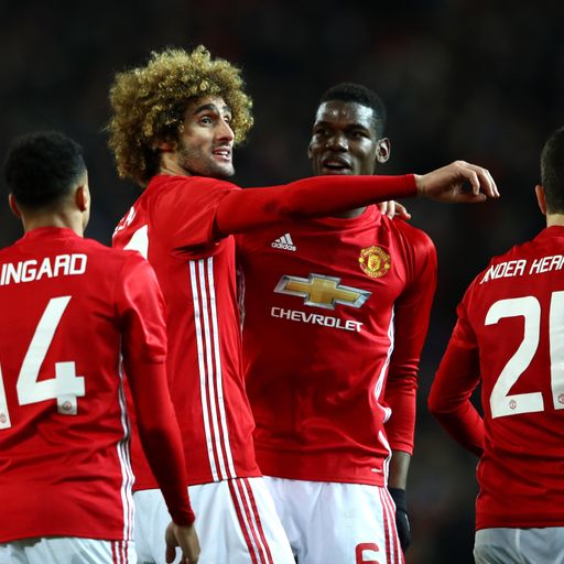 Mata, Fellaini earn Utd lead