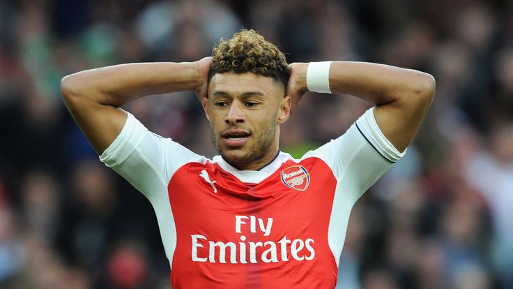 Alex Oxlade-Chamberlain during the Premier League match between Arsenal and Swansea City at Emirates Stadium