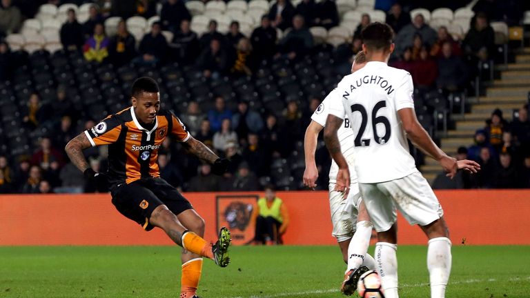 Abel Hernandez scores 12 minutes from the end to give Hull a lead over Swansea