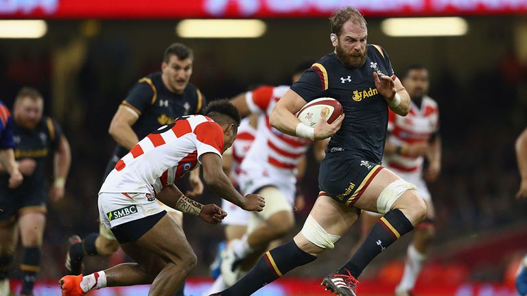  Alun Wyn Jones of Wales bursts past Kotaro Matsushima of Japan during the International match between Wales and Japan in Nov 2016