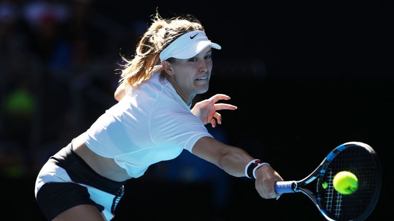 Canada's Eugenie Bouchard continued her resurgence with a good win over Chinese player Shuai Peng