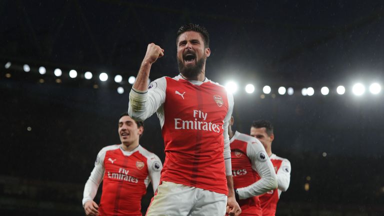 Olivier Giroud celebrates after his goal against Crystal Palace