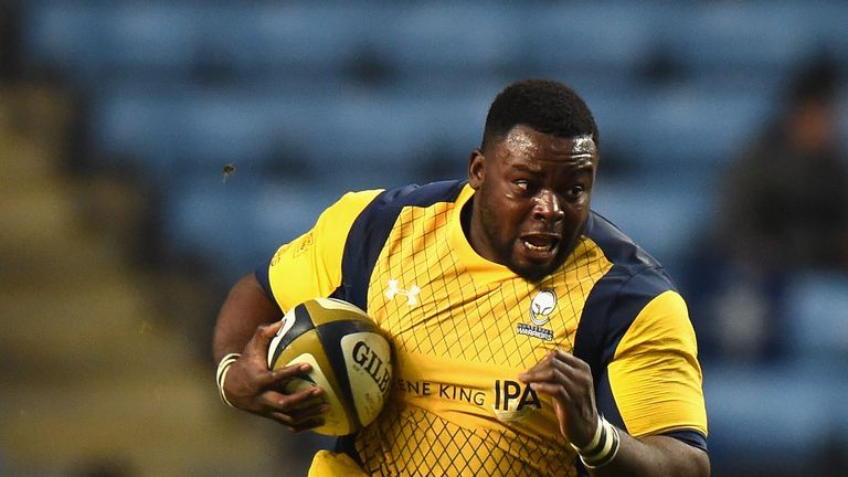 COVENTRY, ENGLAND - NOVEMBER 13:  Biyi Alo of  Worcester Rugby during the Anglo-Welsh Cup match between Wasps and Worcester Rugbyat The Ricoh Arena on Nove