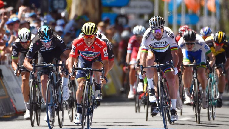Orica-Scott rider Caleb Ewan of Australia (centre L) wins ahead of Bora-Hansgrohe rider Peter Sagan of Slovakia (R) in stage four of the Tour Down Under cy