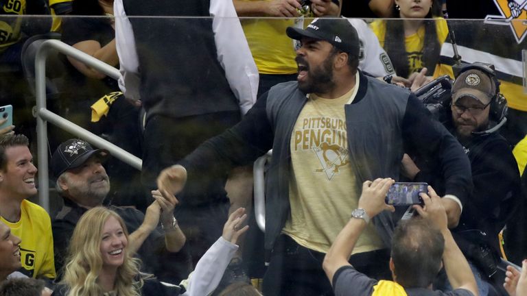 PITTSBURGH, PA - JUNE 01:  NFL player Cameron Heyward attends Game Two of the 2016 NHL Stanley Cup Final between the Pittsburgh Penguins and the San Jose S