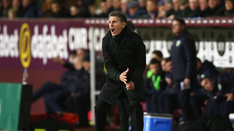 Claude Puel manager of Southampton reacts during the Premier League match between Burnley and Southampton 