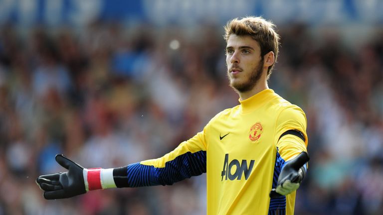 WEST BROMWICH, ENGLAND - AUGUST 14:  David De Gea of Manchester United gestures during the Barclays Premier League match between West Bromwich Albion and M