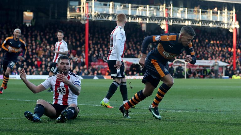 Newcastle United's Dwight Gayle celebrates 