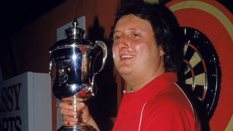 Eric Bristow wins the 1986 Embassy World Darts Championship at Lakeside Country Club, Frimley Green, Surrey, 11th January 1986. (Photo by Simon Miles/Getty