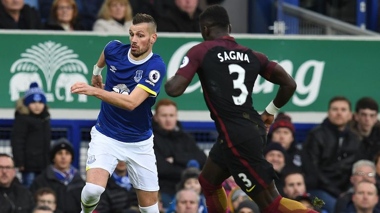 Morgan Schneiderlin takes on Bacary Sagna 