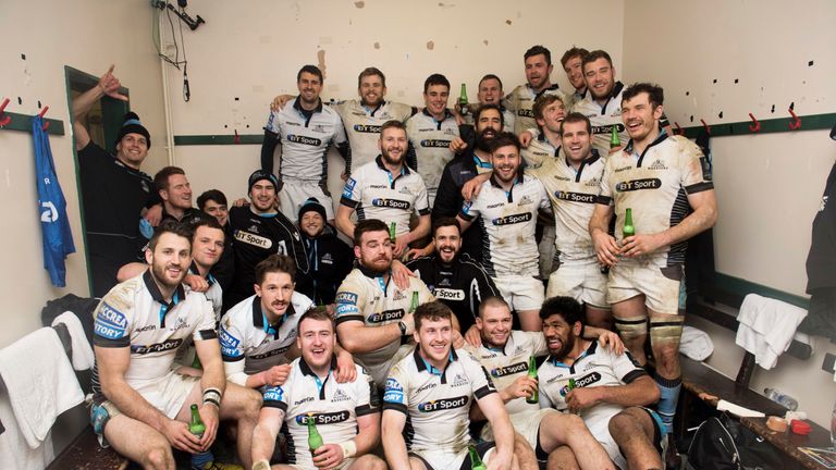  Glasgow Warriors' players celebrate after beating Leicester