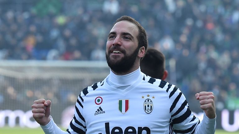 Gonzalo Higuain celebrates his goal for Juventus