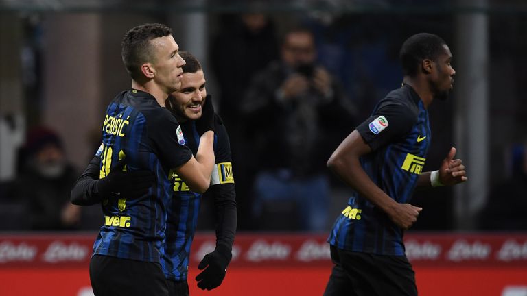MILAN, ITALY - JANUARY 14:  Ivan Perisic (L) of FC Internazionale celebrates a goal with team mate Mauro Icardi during the Serie A match between FC Interna