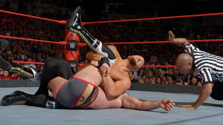 WWE Raw - Karl Anderson pins Cesaro