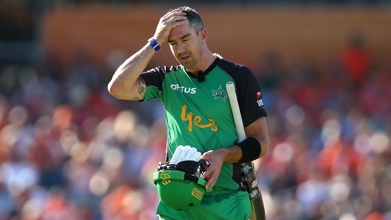 PERTH, AUSTRALIA - JANUARY 24:  Kevin Pietersen of the Stars walks back to the rooms after being dismissed by Mitchell Johnson of the Scorchers during the 