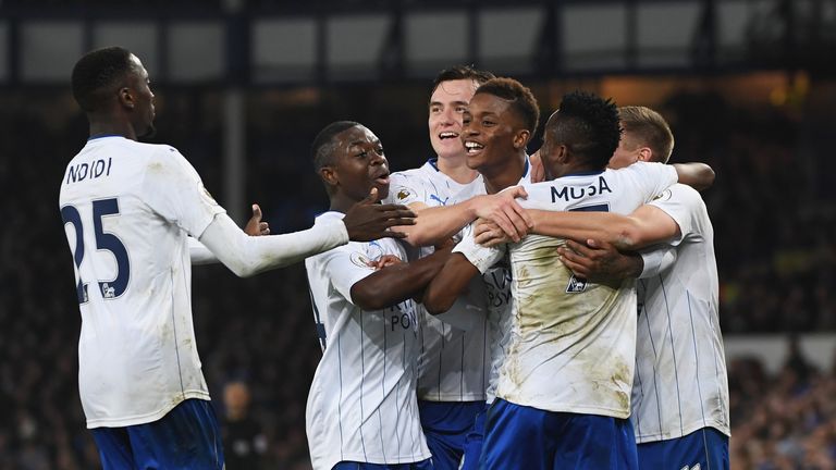 Ahmed Musa (2nd R) celebrates with his Leicester team-mates