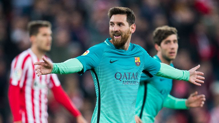 BILBAO, SPAIN - JANUARY 05:  Lionel Messi of FC Barcelona reacts during the Copa del Rey Round of 16 first leg match between Athletic Club and FC Barcelona